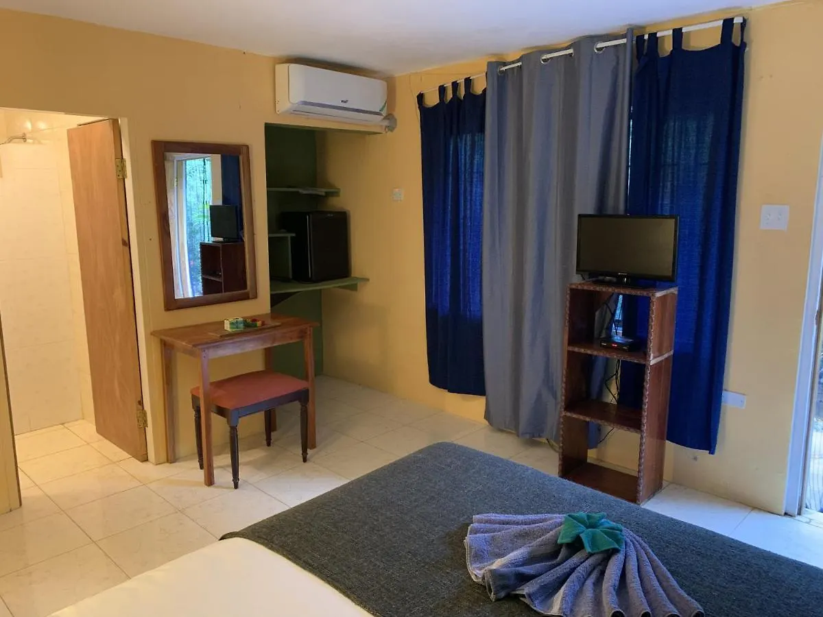 Can Jam Retreat Negril Bed & Breakfast
